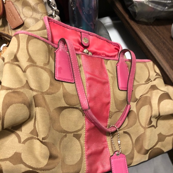 Purses - Picture 4 of 8